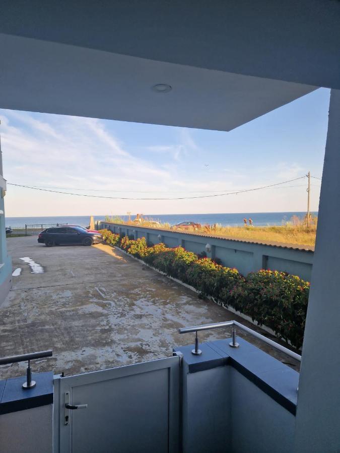 קוסטינסטי Maria Residence 1C מראה חיצוני תמונה